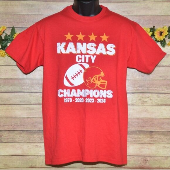 NWT Red Printbox Kansas City Champions Football Fan T- Shirt Size M Fan Gear - Picture 1 of 7